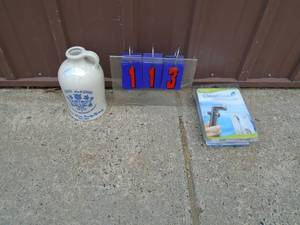 Henry Mckenna whiskey jug & hand held bidet. As shown.