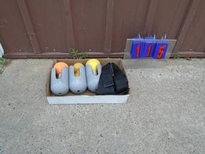 Fishing spot markers & transom lock down straps. As shown.