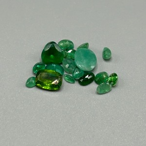 8.30 Carat Mixed Green Stone (Emerald, Diopside, Etc.) Various Species, Size & Shape Assorted Lot of Loose Stones