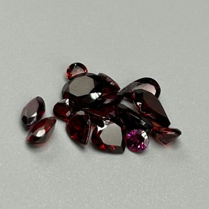 14.07 Carat Garnet Mixed Cut - Various Size & Shape Assorted Lot of Loose Stones