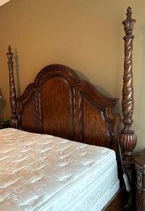 lot 5 image: Casa Cristina Collection for Pulaski Four Poster King Bed Frame