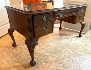 lot 12 image: Vintage Georgian Style Library Desk with Claw Feet by Heckman