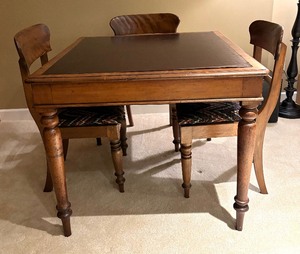 lot 18 image: Antique Tiger Eye Maple Leather Top Table with 4 Chairs