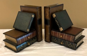 lot 109 image: Beautiful Bookends with Drawers