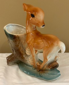 lot 114 image: Vintage Royal Copley Deer Planter