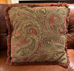 lot 135 image: Three Accent Pillows with Fringed Edges