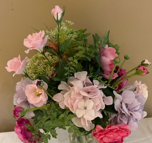 lot 139 image: Bright and Beautiful Faux Floral Arrangement