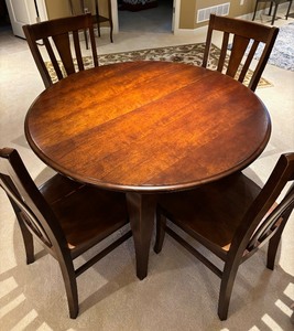 lot 9 image: Guilford Circular Table with Four Chairs