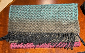 lot 166 image: Warm and Cozy Hats, Scarves and Gloves