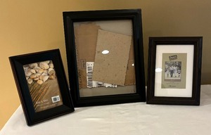 lot 178 image: Variety of Picture Frames