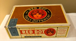 lot 182 image: Vintage Goodies
