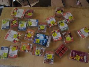 25 wax melts...