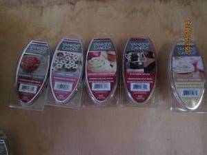 5 yankee candle melts...