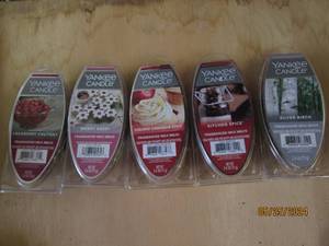 5 yankee candle melts...
