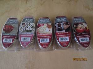 5 yankee candle melts...
