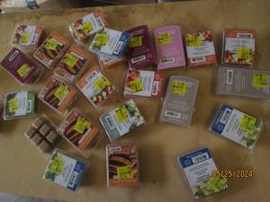 25 wax melts...