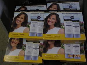 62 packs of neutrogena ultra sheer dry touch spf 55 sunscreen