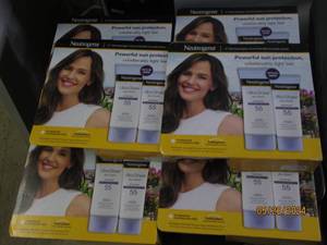 62 packs of neutrogena ultra sheer dry touch spf 55 sunscreen