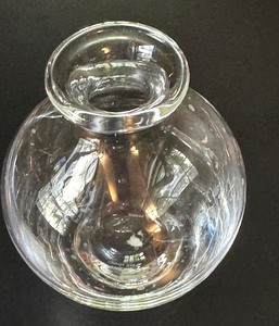 lot 48 image: Kate Spade Bud Vase