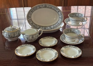 lot 66 image: Two Florentine Black (Black Dragons) Vegetable Bowls, Cream & Sugar Set, 4 Ashtrays and More