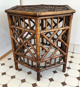 lot 81 image: Vintage Bamboo Chippendale Octagon Side Table