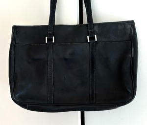 lot 87 image: Tignanello Leather Tote Style  Handbag