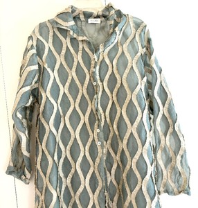 lot 92 image: New Krista Larson Long Weekender Shirt