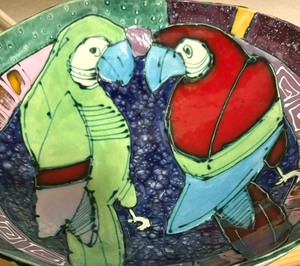 lot 122 image: Juozas Rasa Saldaitis Parrot Pottery Bowl with Handles