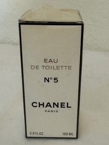 lot 15A image: New Chanel No 5 eau de toilette