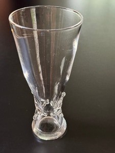 lot 105 image: Large Stueben Art Glass Crystal Vase Free Form Diamond Stylized