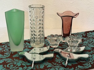 lot 108 image: Lovely Home Decor Items