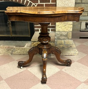 lot 203 image: Vintage Fold Out Game Table