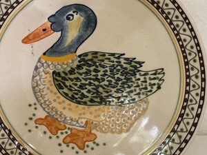 lot 115 image: Vintage Handcrafted Artisan Duck Motif Platter by Rothwoman  Rothwoman Signed Art Pottery Duck Plate