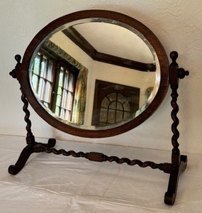 lot 200 image: Vintage Dresser Top Mirror