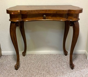 lot 209 image: Vintage French Extendable Accent Table