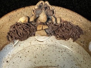 lot 238 image: Artisan Pottery Decorative Ashtray