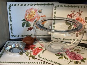 lot 239 image: Fun Home Decor Items including a new Wood Wick Candle