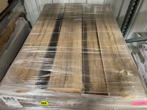 lot 44 image: Pallet Sale 17 cases - Seconds laminate Flooring