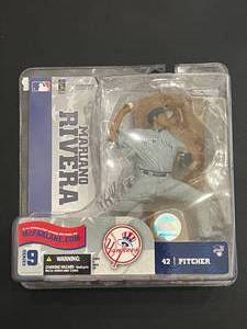 lot 22H image: Mariano Rivera McFarlanes Sports Picks New York Yankees Baseball Figurine
