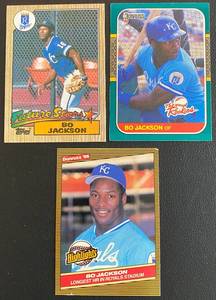lot 25E image: Bo Jackson 3 RC Lot - 1987 Topps #170, 1986 Sonruss Highlights #43, 1987 Donruss The Rookies #14 Baseball Cards