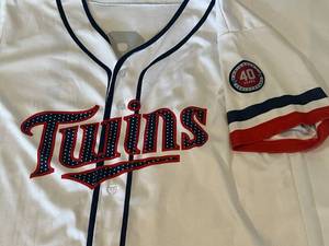 lot 13 image: Minnesota Twins 1980 Miracle Hockey Team 40th Anniversary Baseball Jersey