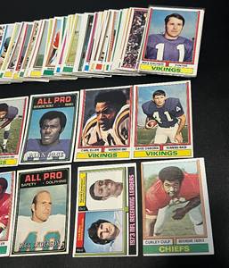 lot 89C image: 90 Card Lot of 1974 Topps Vintage Football Card with Stars