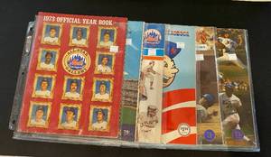 lot 27 image: 6 Vintage New York Mets Baseball Programs and Yearbooks 1971-1980