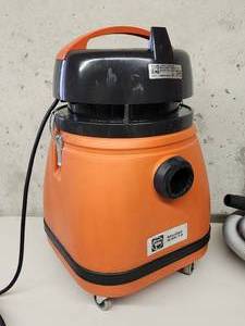 lot 19 image: Fein Professional Vacuum Model 9.55.13