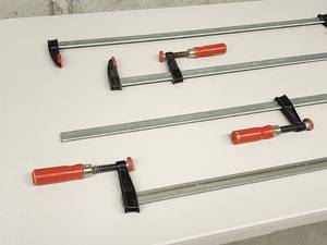 lot 18 image: (4) Assorted Bessey Woodworking Clamps