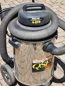 lot 137 image: Shop Vac 6.25 Garage Vacuum
