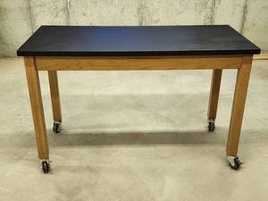 lot 82 image: Black Top Rolling Workstation