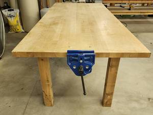 lot 45 image: Heavy Duty Wooden Workstation with Under Mount Bench Vise