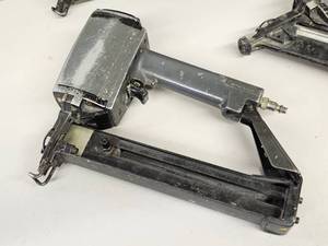 lot 118 image: (3) Assorted Nail Air Tools