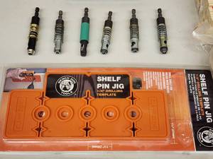 lot 124 image: Shelf Pin Jig and Pins with Assorted Woodworking Accessories